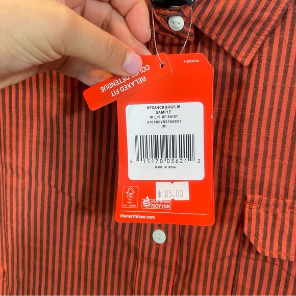 NEW North Face Women’s Long Sleeve Shirt Size M - Picture 5 of 9